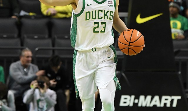 hth在线官网-6罚全进~NCAA：林葳飚中压哨三分带领俄勒冈反超 半场砍11分2助攻